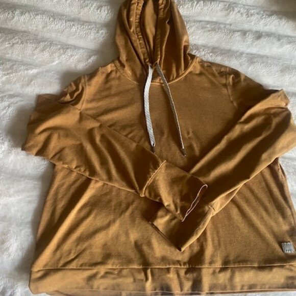Vuori Halo Essential Dreamknit Hoodie - Flax Heather - Large - Like New - Picture 2 of 3